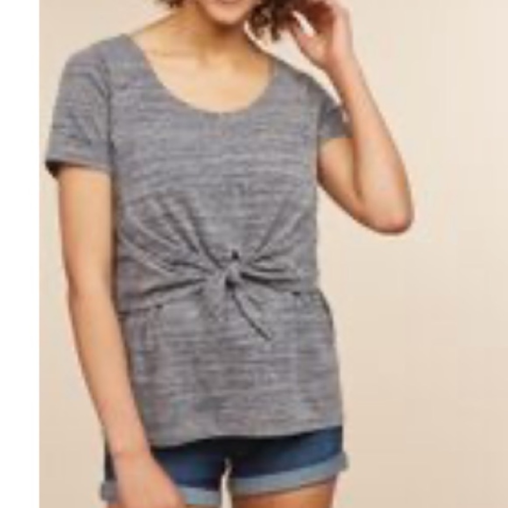 Lift up knot front nursing shirt